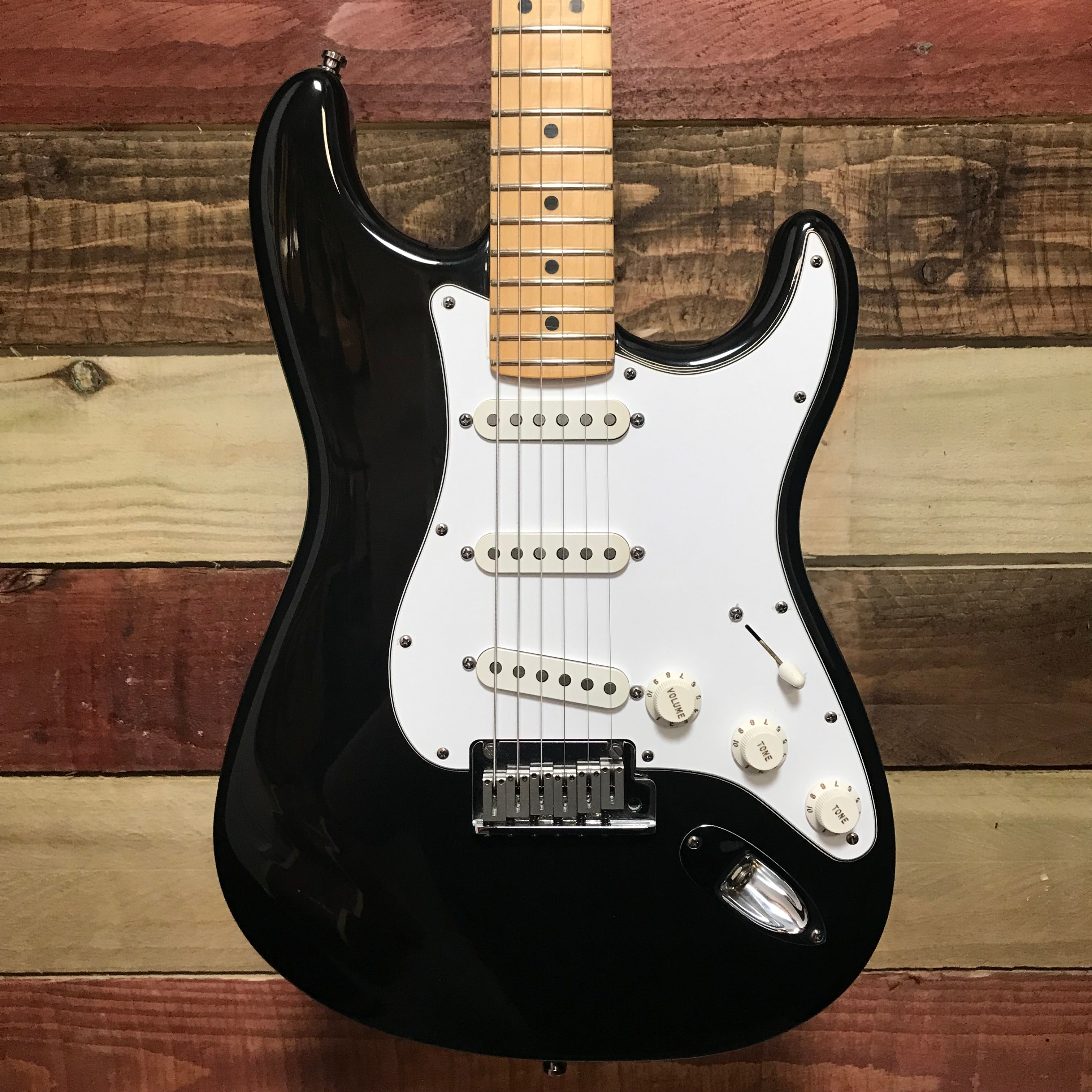 Fender American Standard Stratocaster Black 1999 – MotoMusic