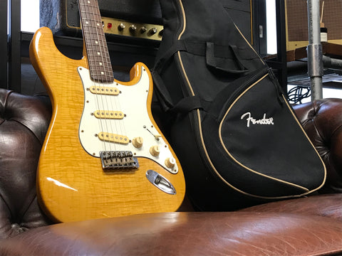 Fender MIJ 62' Reissue Foto Flame Stratocaster Blonde 1994