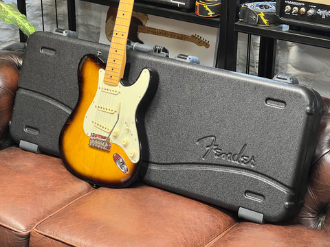 Fender Limited Edition Parallel Universe Series Strat Tele Hybrid 2-Color Sunburst 2017
