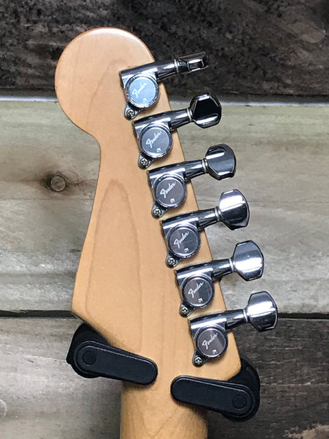 Squier MIJ Standard Stratocaster Maple Fretboard Arctic White 1980s