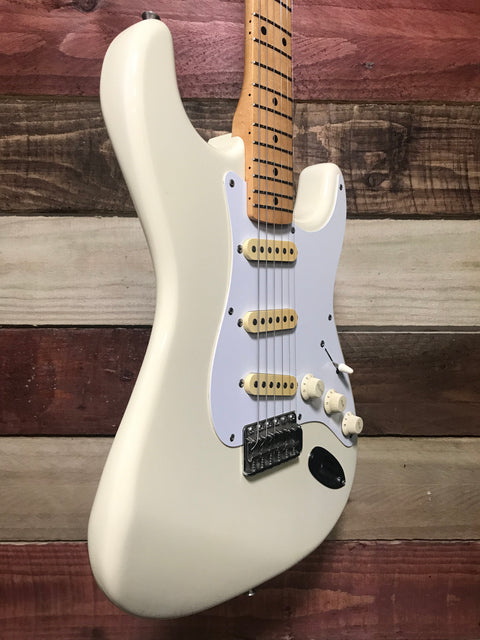 Squier MIJ Standard Stratocaster Maple Fretboard Arctic White 1980s