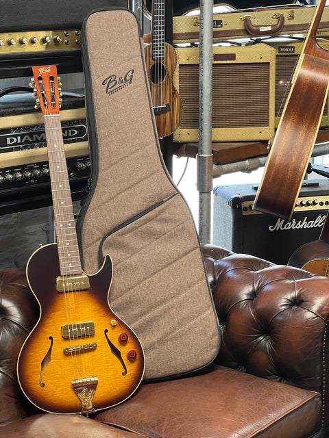 B&G Guitars Little Sister Crossroads Cutaway Tobacco Burst 2021