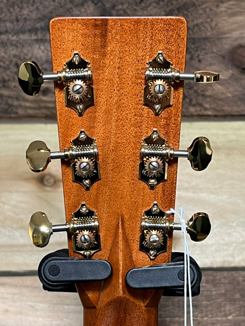 Martin 000-28 Modern Deluxe OM Natural 2025
