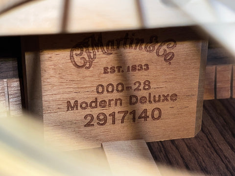 Martin 000-28 Modern Deluxe OM Natural 2025
