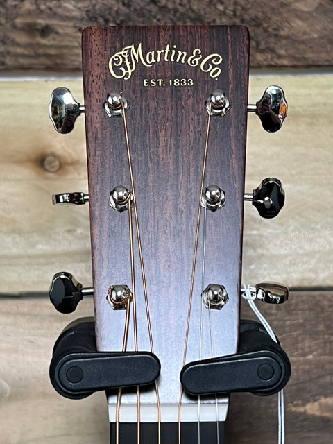Martin Standard Series HD-28 Natural 2025