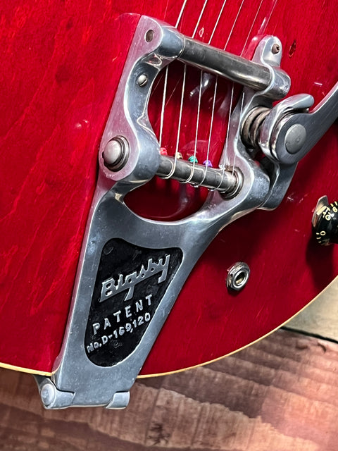 Gibson ES-335TD with Bigsby Cherry 1961