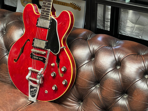 Gibson ES-335TD with Bigsby Cherry 1961