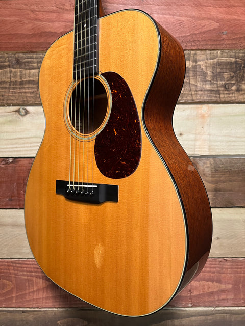 Martin Standard Series 000-18 Natural 2016