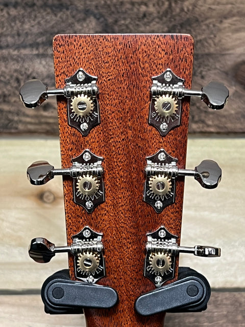 Martin DE Retro Plus Mahogany 2025