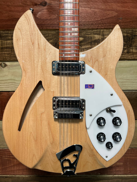 Rickenbacker 330/12 Mapleglo 2000