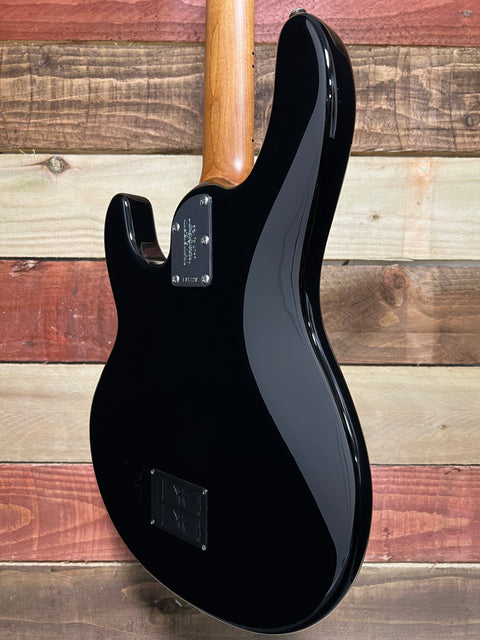 Ernie Ball Music Man StingRay Special 4 H with Roasted Maple Fretboard Jet Black 2019