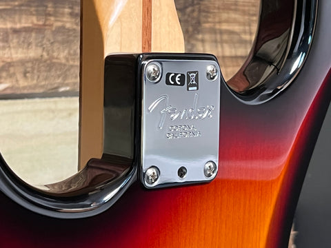 Fender American Professional Stratocaster with Rosewood Fretboard 3-Color Sunburst 2019