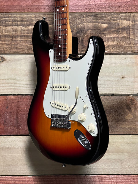 Fender American Professional Stratocaster with Rosewood Fretboard 3-Color Sunburst 2019