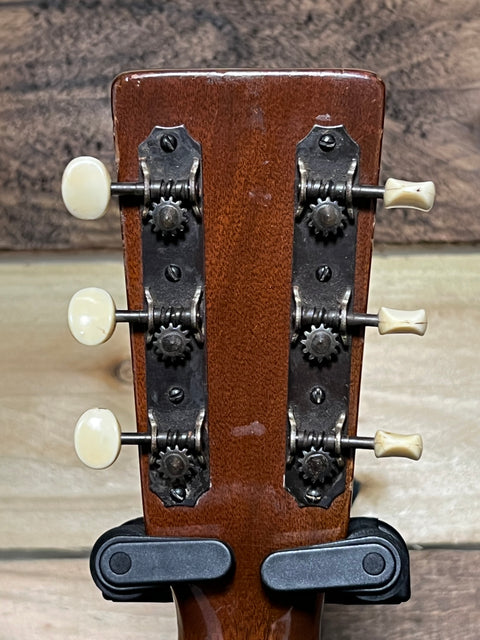 Martin 00-17 1943 K&K Lifton case