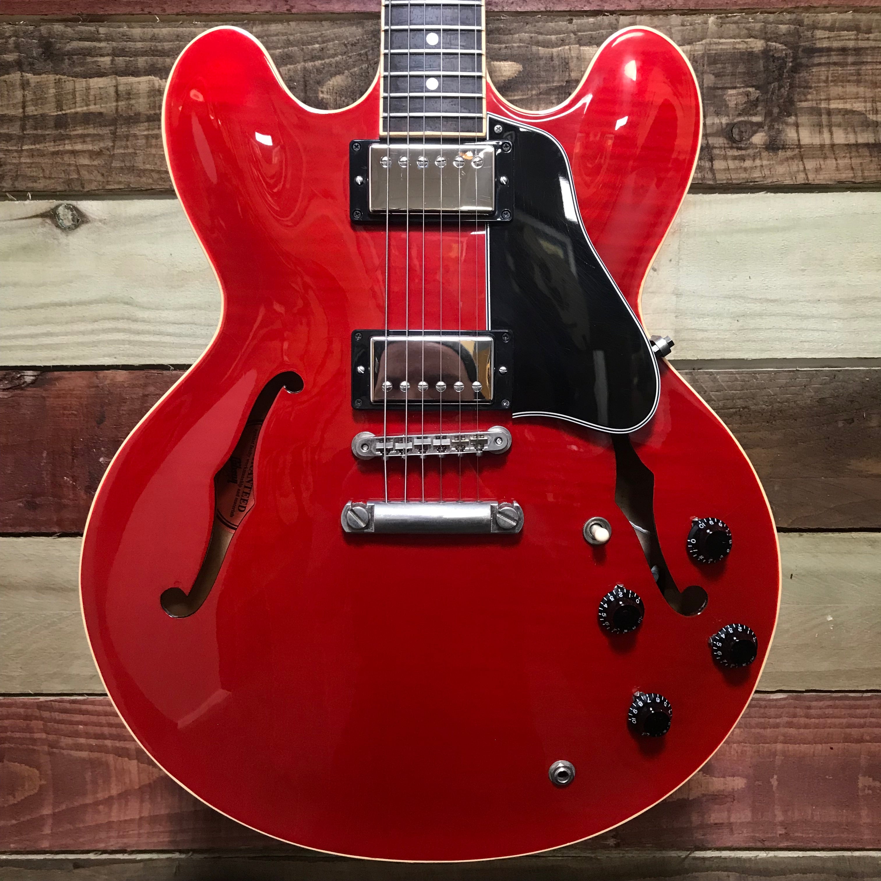Gibson ES-335 Dot Figured Cherry 2007 (Memphis) – MotoMusic