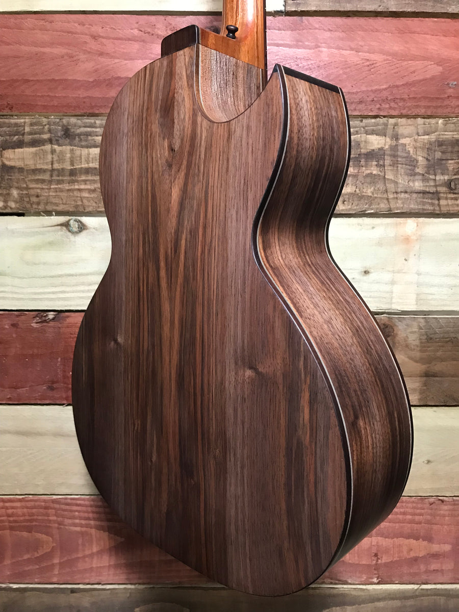 Dearnaley Model 0 Left-Handed 12-Fret Walnut / Cedar 2023 – MotoMusic