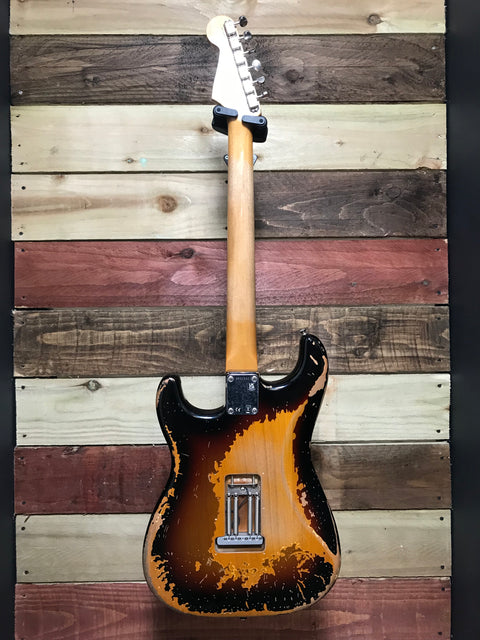 Fender Mike McCready Signature Stratocaster 3-Color Sunburst Relic 2023