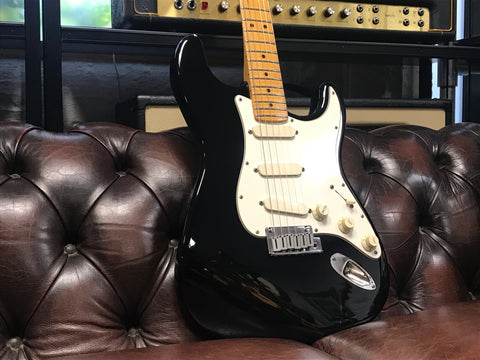 Fender Strat Plus with Maple Fretboard Black 1988
