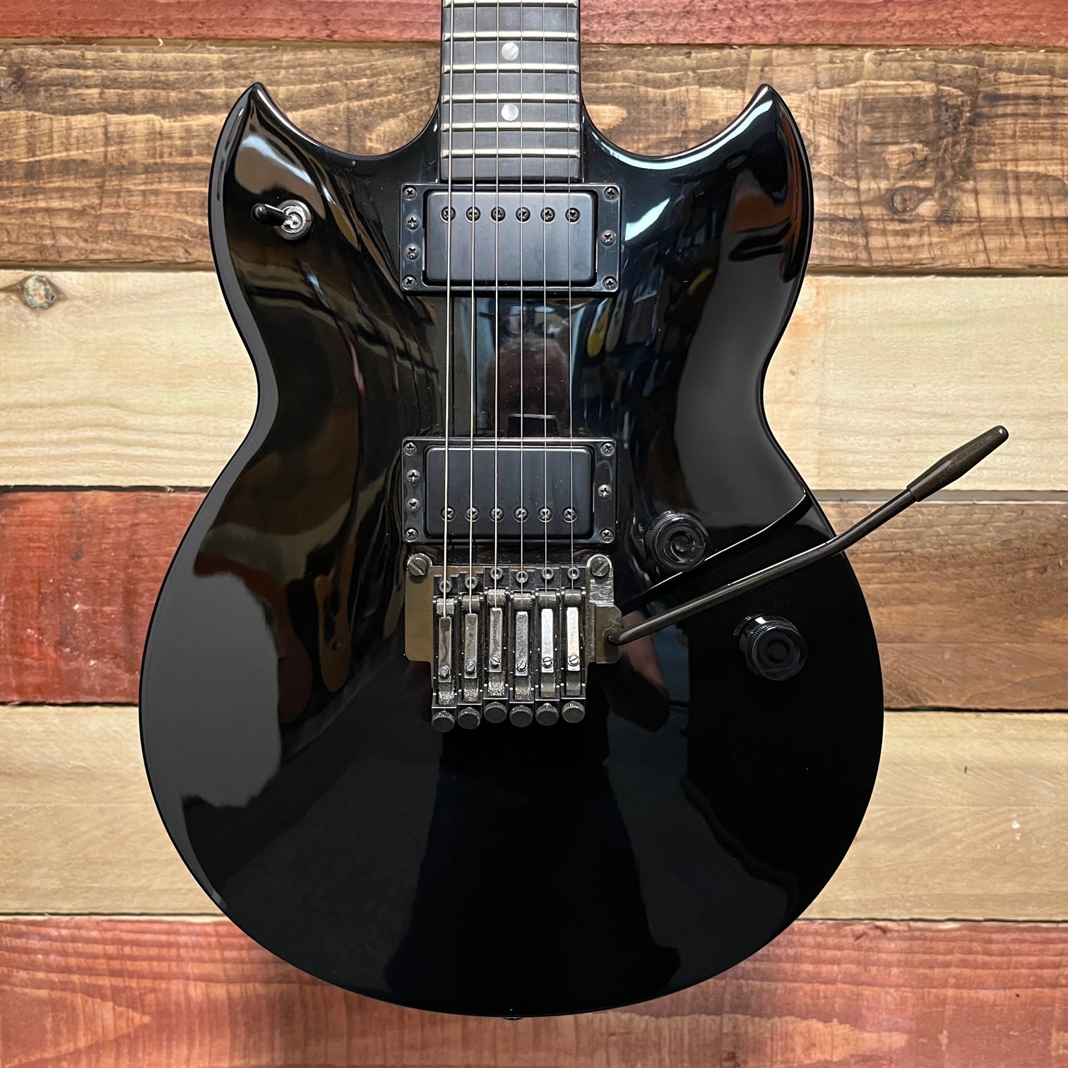 Yamaha SG-1300TG Ebony 1985 – MotoMusic