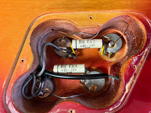 Gibson Les Paul Deluxe Cherry Sunburst 1973