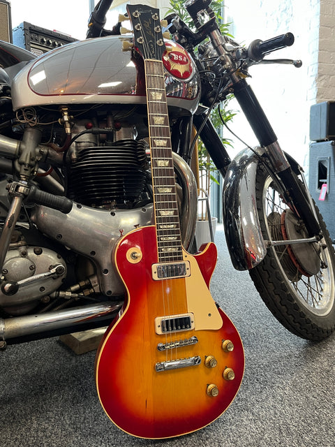 Gibson Les Paul Deluxe Cherry Sunburst 1973