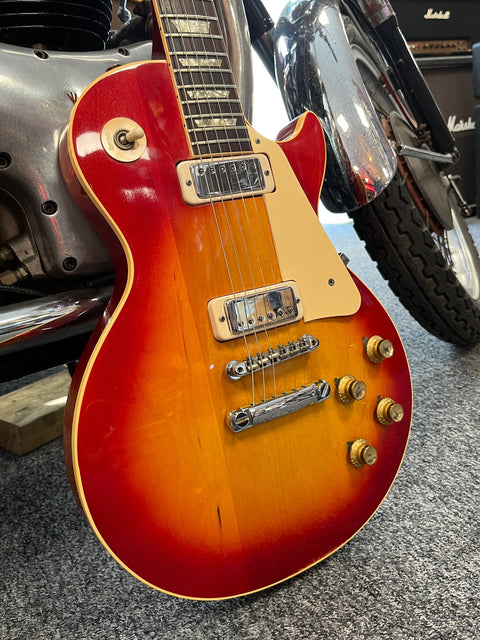 Gibson Les Paul Deluxe Cherry Sunburst 1973