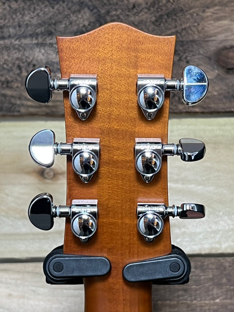 Maton EBG808C TE Tommy Emmanuel Signature