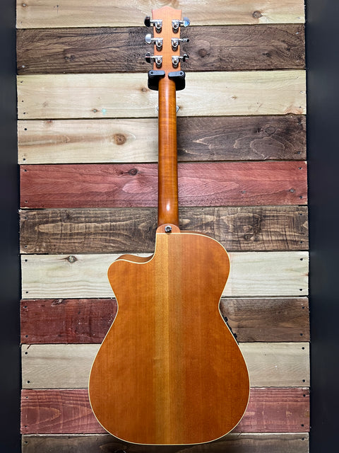 Maton EBG808C TE Tommy Emmanuel Signature