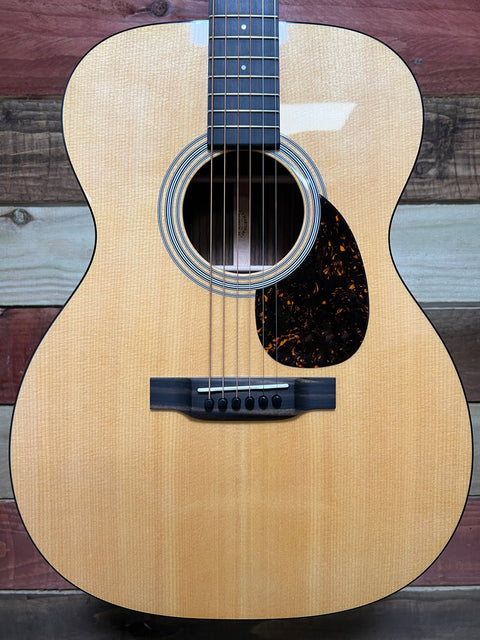 Martin Standard Series OM-21 Natural