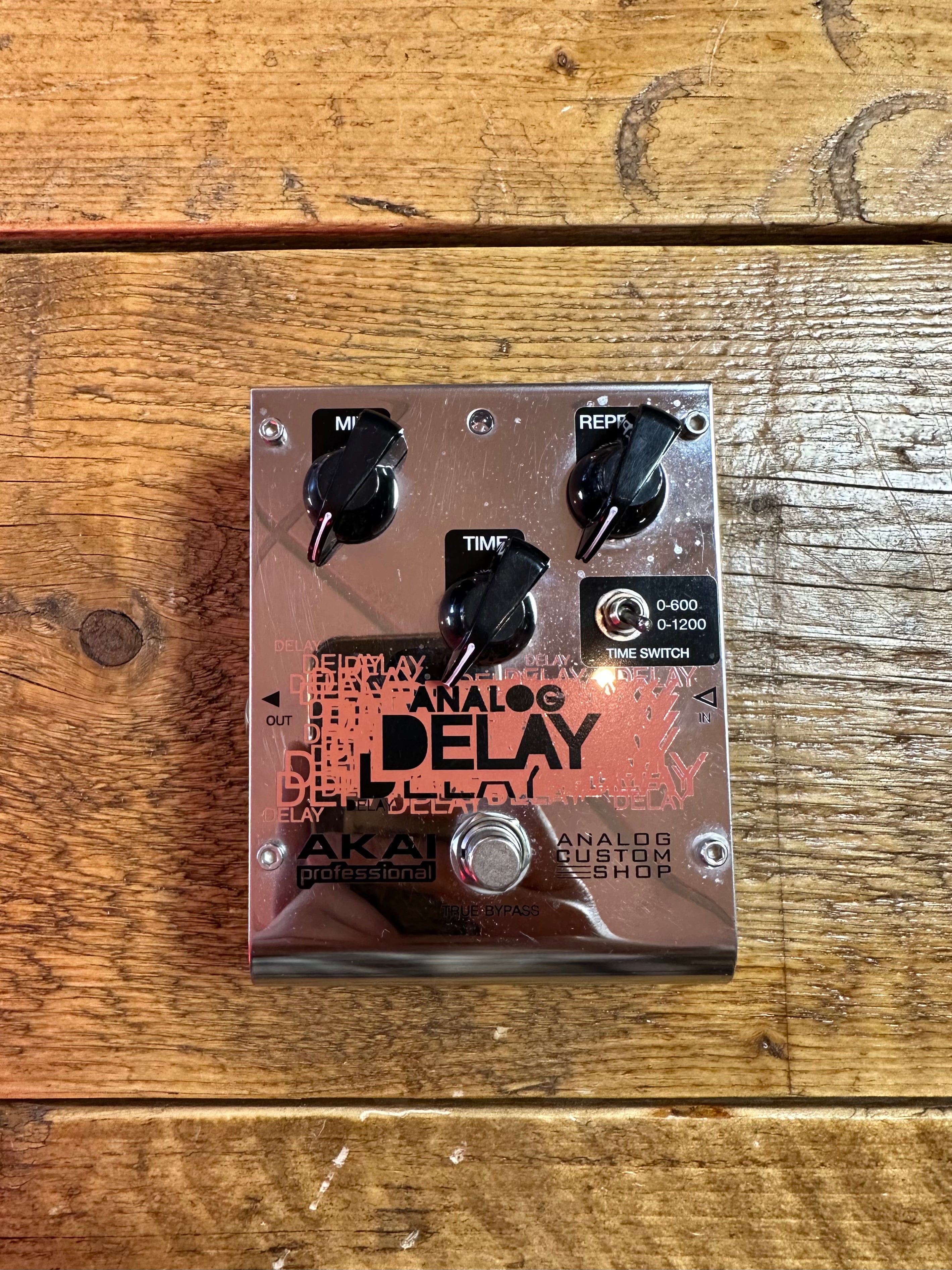 ギター Akai ANALOG DELAY Akai Analog Custom Shop Delay - YouTube