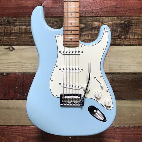 Fender FSR Player Stratocaster with Roasted Maple Neck Sonic Blue 2021