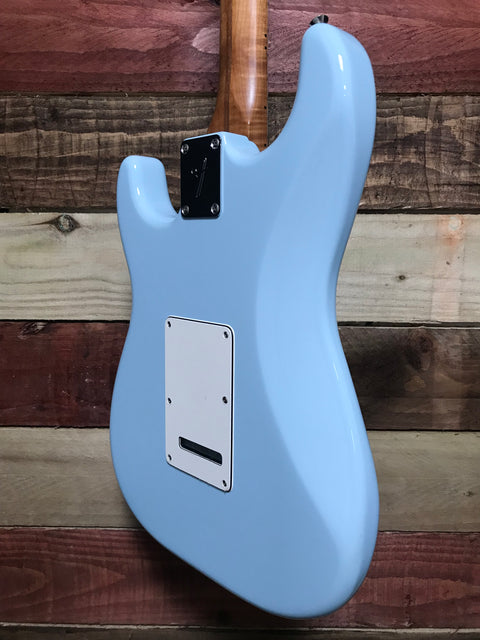Fender FSR Player Stratocaster with Roasted Maple Neck Sonic Blue 2021
