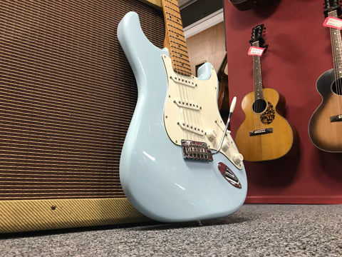 Fender FSR Player Stratocaster with Roasted Maple Neck Sonic Blue 2021