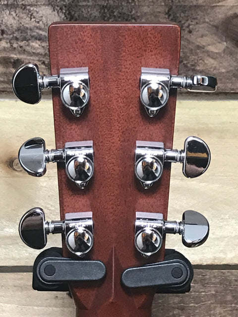 Martin Grand J-28LSE Baritone Natural 2012