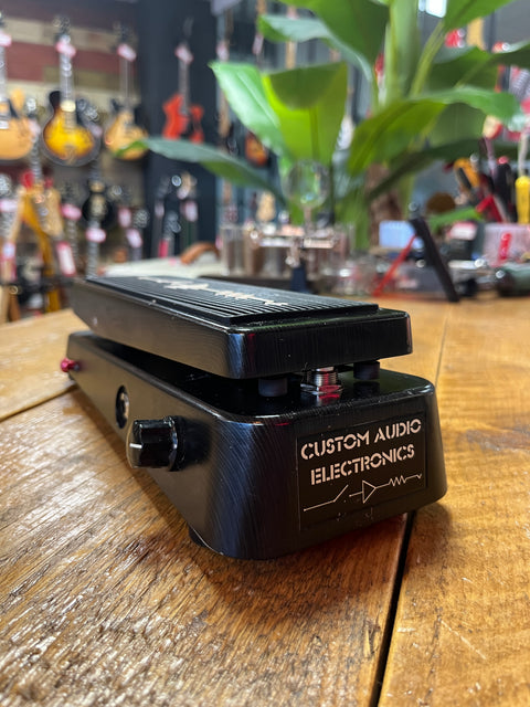 Dunlop MC404 CAE Custom Audio Electronics Wah 2023