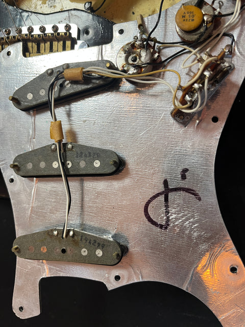 Fender Stratocaster with Maple Fretboard 1979 - Black Re-Finish