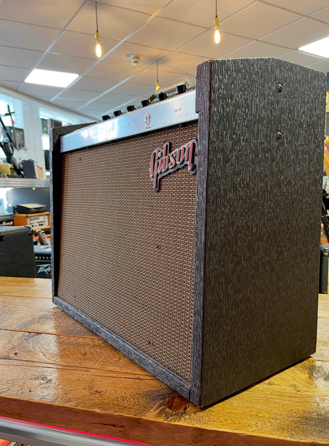 Gibson GA-8T Discoverer "Tremolo Amplifier" 1965