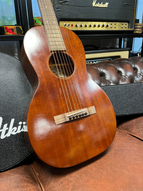 Atkin Dust Bowl Parlor DB-P 2022 - Mahogany Aged Nitro