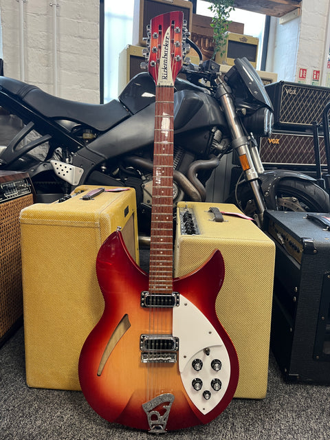 Rickenbacker 330/12 Fireglo 2003