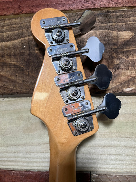 Fender Precision Bass with Rosewood Fretboard 1977 - Black Refinished Fretless