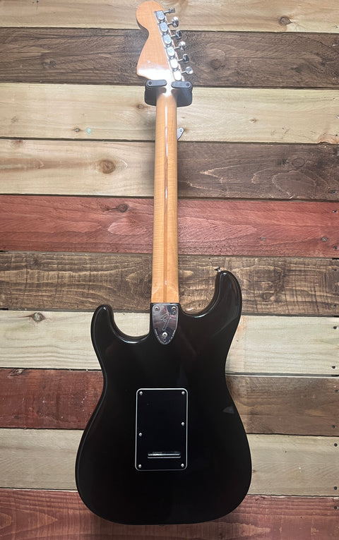 Fender Stratocaster with Maple Fretboard 1979 - Black Re-Finish