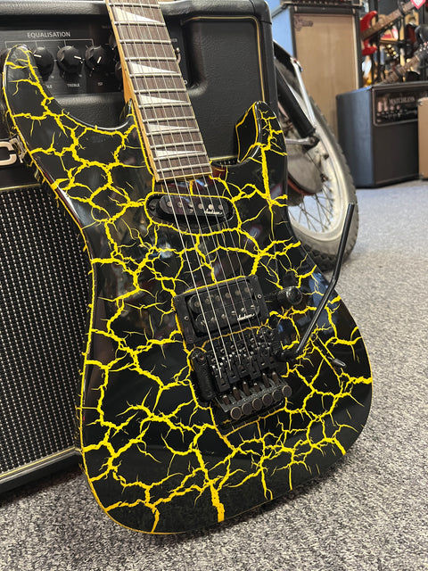 Charvel DK-085 HS Dinky 1989 - Yellow Crackle