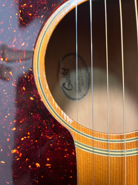 Guild G-37 1977 Blond