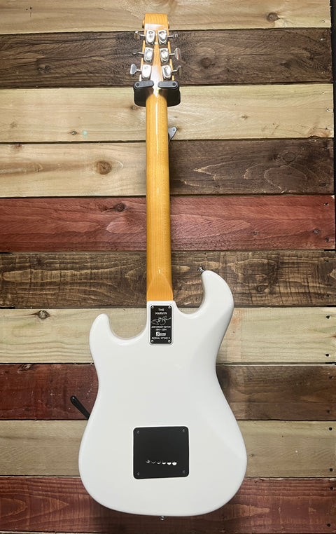 Burns The Marvin 40th anniversary legend 2004 Shadows white Number 819