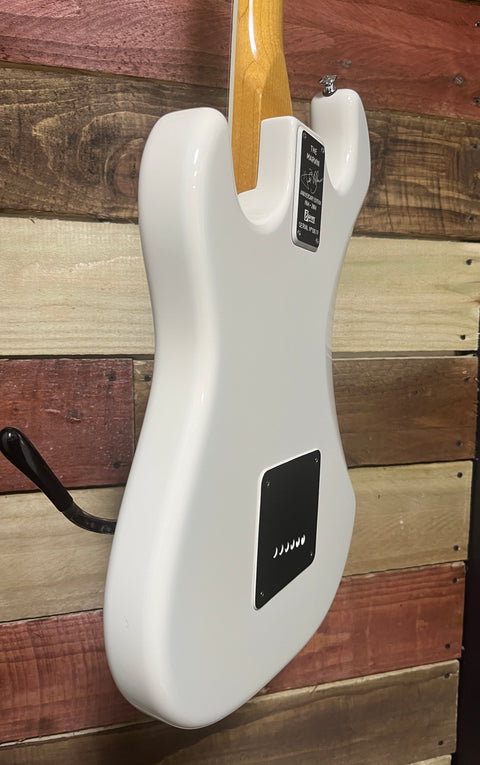 Burns The Marvin 40th anniversary legend 2004 Shadows white Number 819