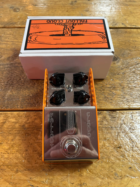 ThorpyFX Fallout Cloud Fuzz 2010s - Silver/Orange/Black