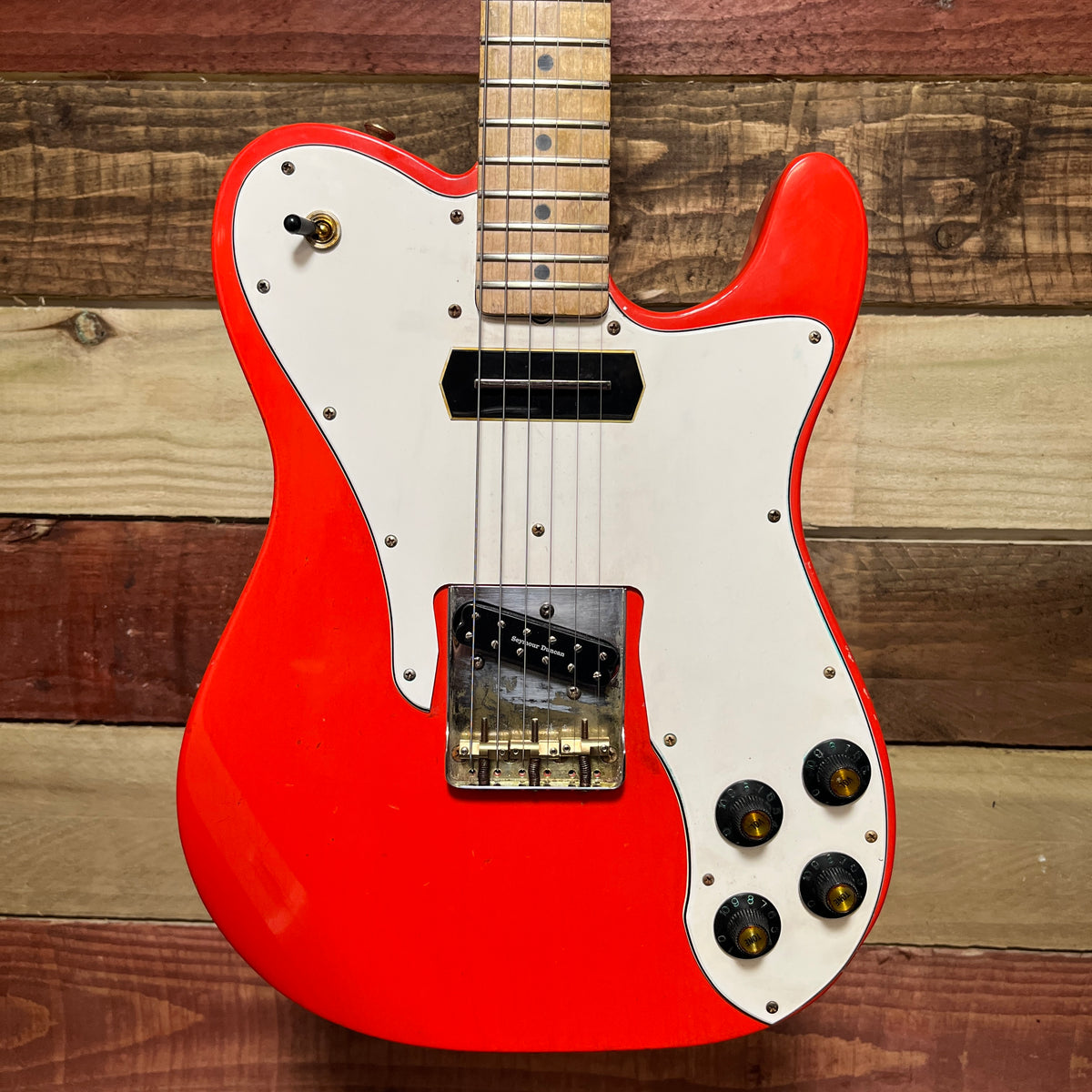 Dearnaley Taff Delta Lollar/Seymour 2024 - Fiesta Red Aged – MotoMusic