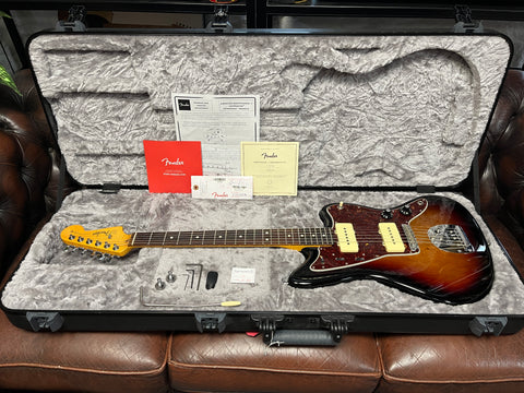 Fender American Professional Jazzmaster RW 3-Color Sunburst 2023