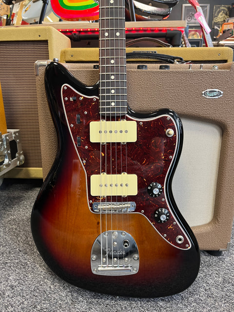 Fender American Professional Jazzmaster RW 3-Color Sunburst 2023
