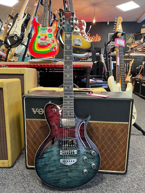 Valiant Smith Hollow 2025 - Charm Blue